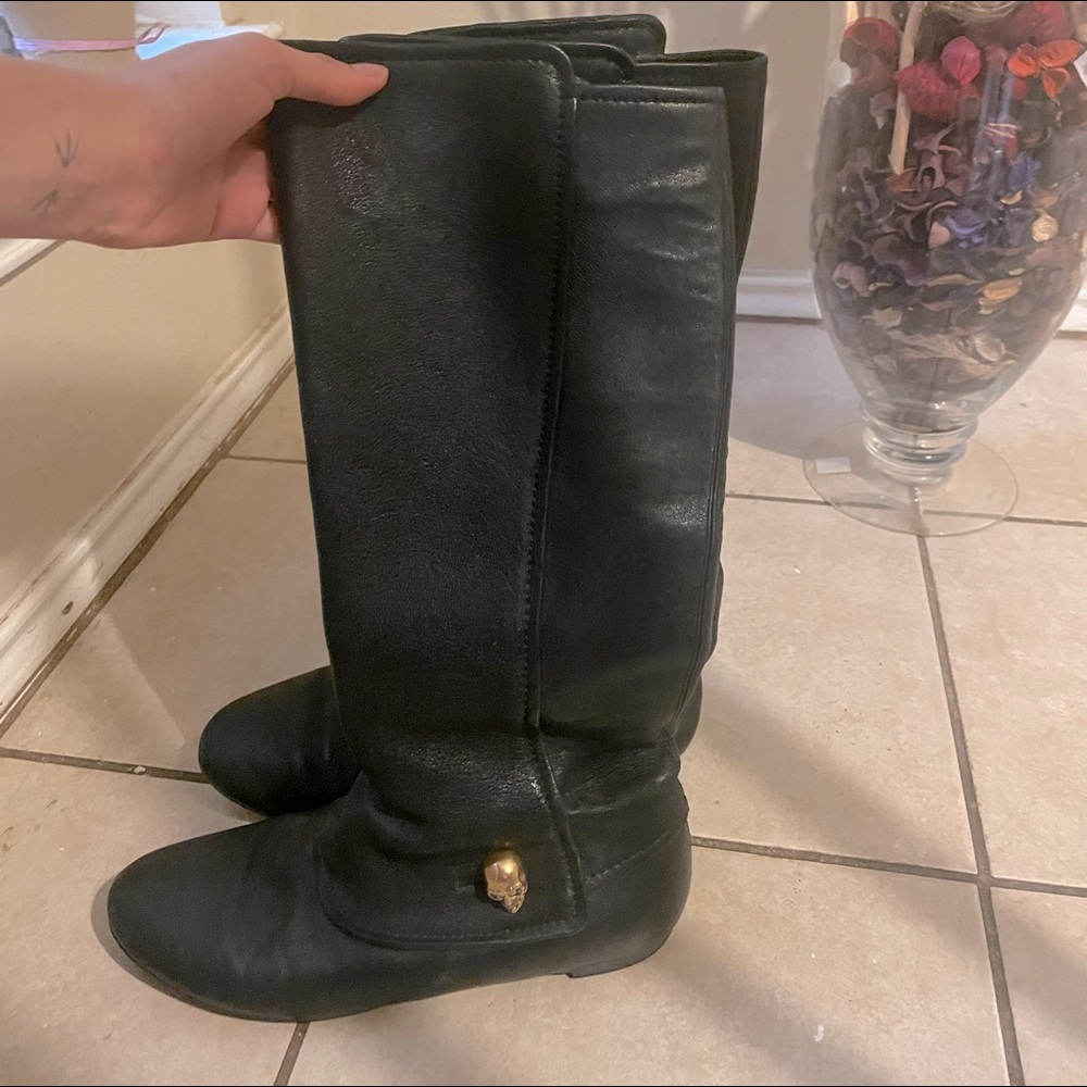 Like new Alexander mcqueen